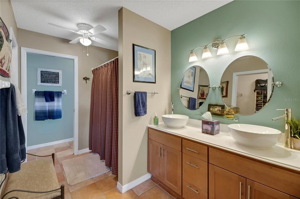 Activo con contrato: $259,900 (3 camas, 2 baños, 1735 Pies cuadrados)