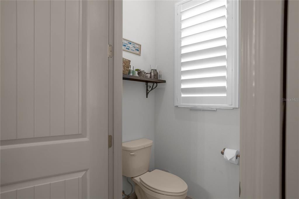 For Sale: $565,000 (3 beds, 2 baths, 2056 Square Feet)