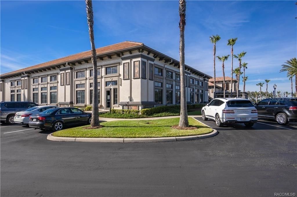 For Sale: $565,000 (3 beds, 2 baths, 2056 Square Feet)