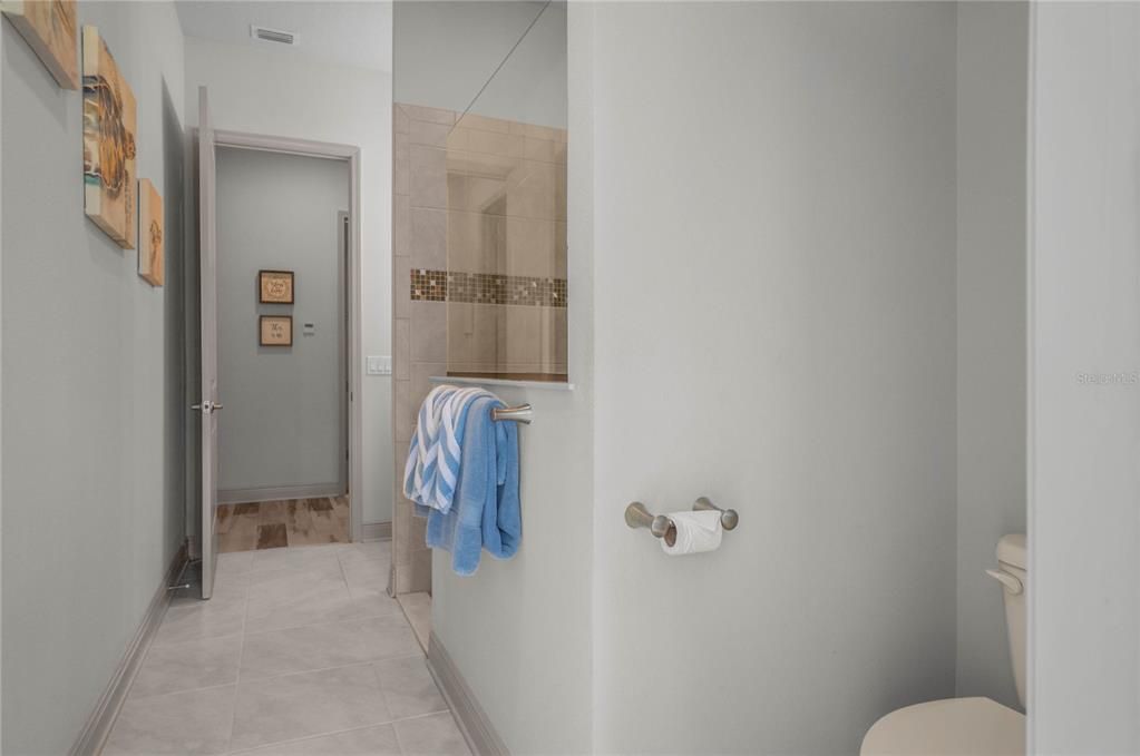 For Sale: $565,000 (3 beds, 2 baths, 2056 Square Feet)