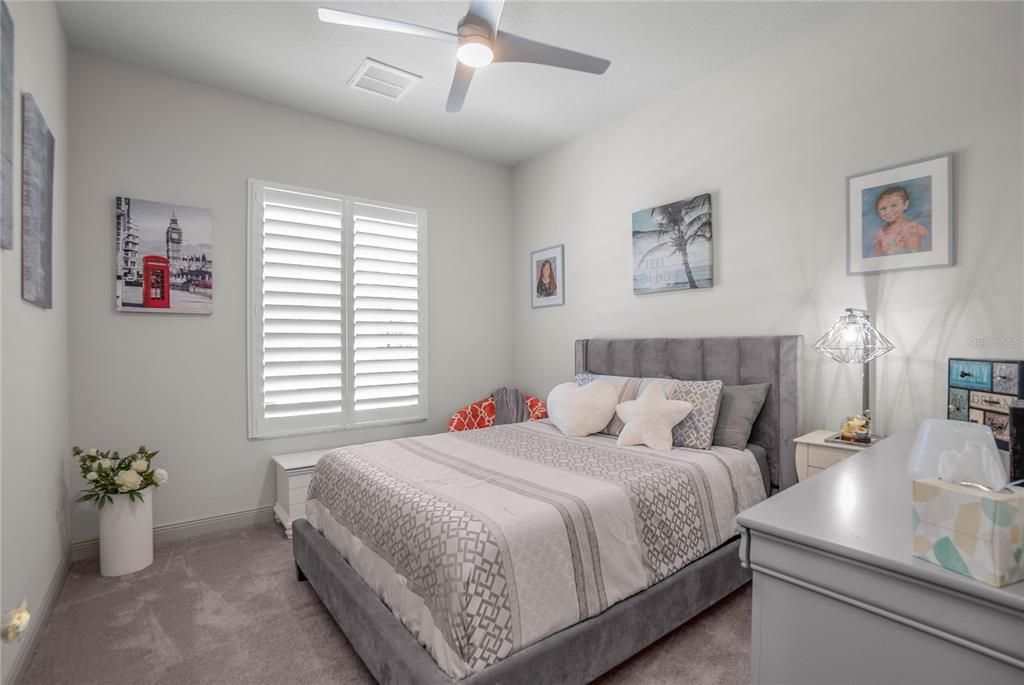 For Sale: $565,000 (3 beds, 2 baths, 2056 Square Feet)
