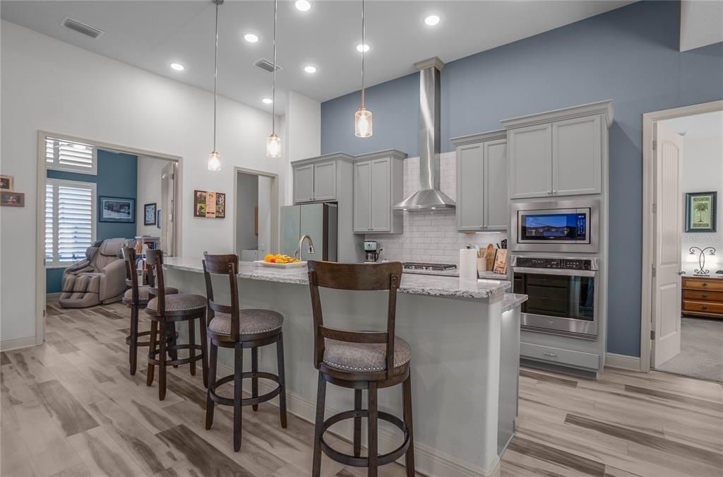 For Sale: $565,000 (3 beds, 2 baths, 2056 Square Feet)