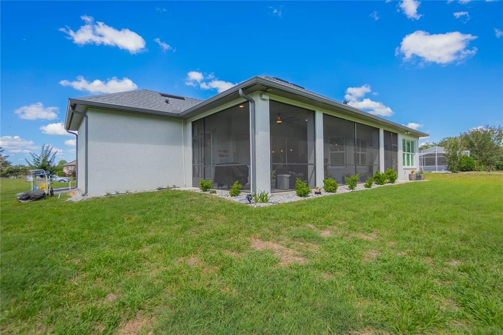 For Sale: $565,000 (3 beds, 2 baths, 2056 Square Feet)