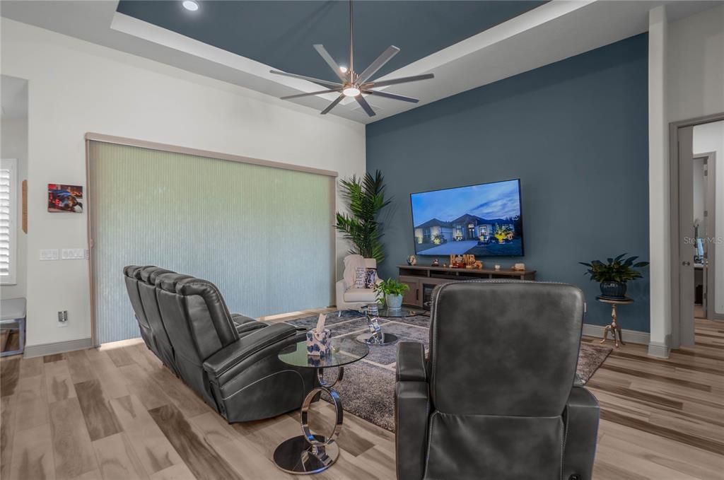 For Sale: $565,000 (3 beds, 2 baths, 2056 Square Feet)