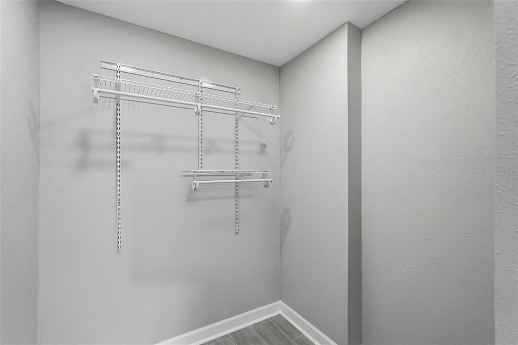 For Sale: $549,900 (3 beds, 2 baths, 1399 Square Feet)