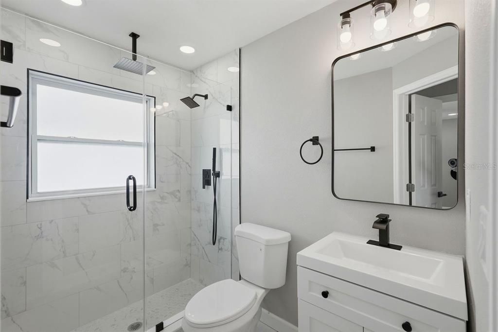 For Sale: $549,900 (3 beds, 2 baths, 1399 Square Feet)