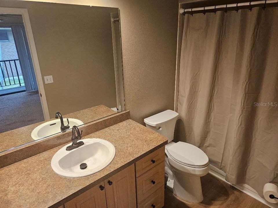 For Sale: $159,900 (2 beds, 2 baths, 1263 Square Feet)
