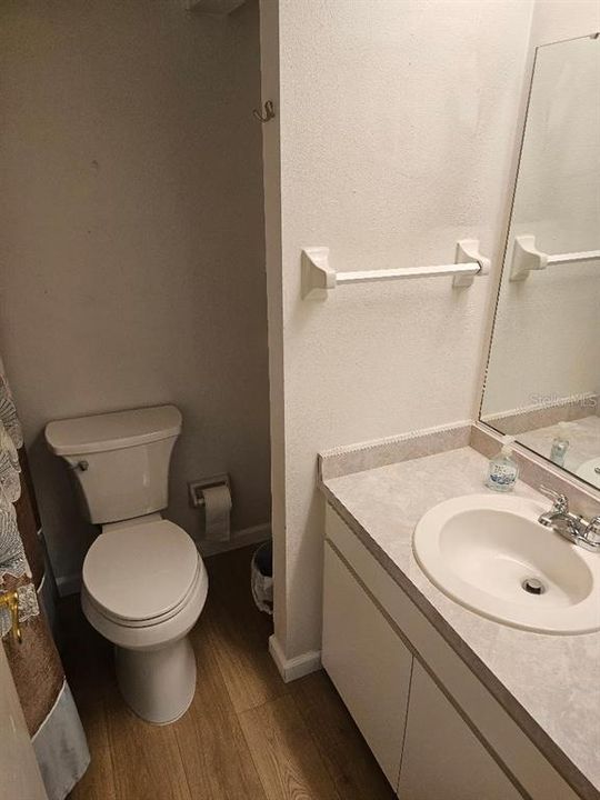 For Sale: $159,900 (2 beds, 2 baths, 1263 Square Feet)