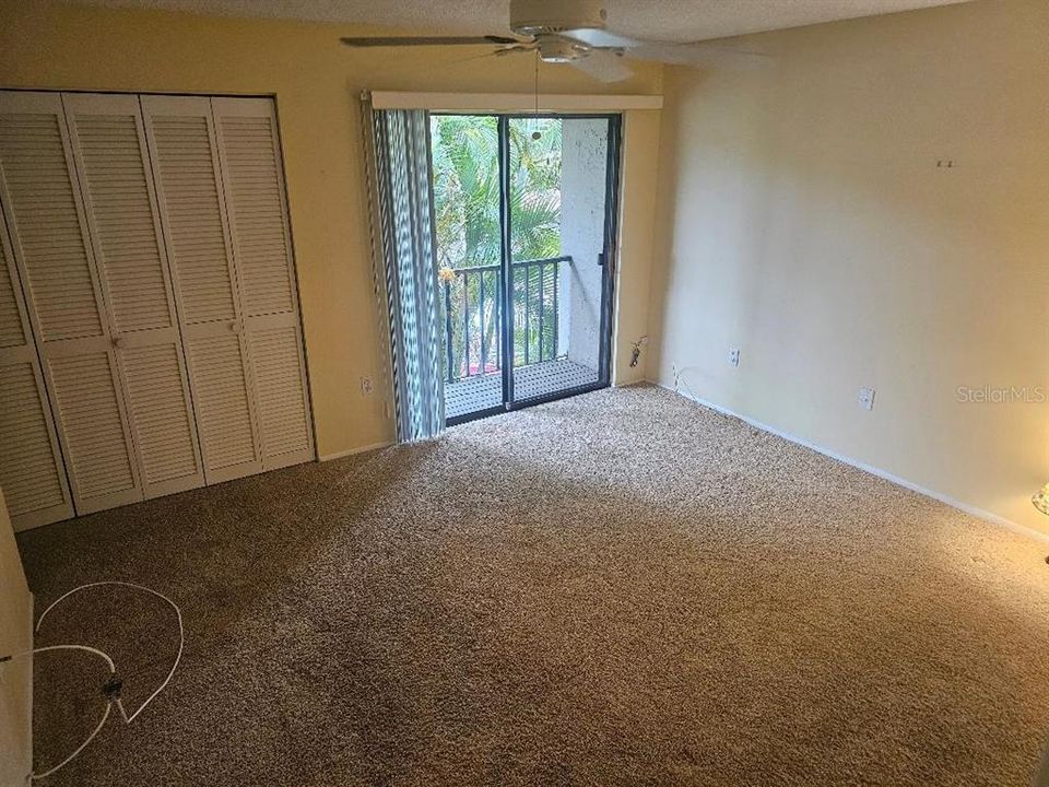 For Sale: $159,900 (2 beds, 2 baths, 1263 Square Feet)