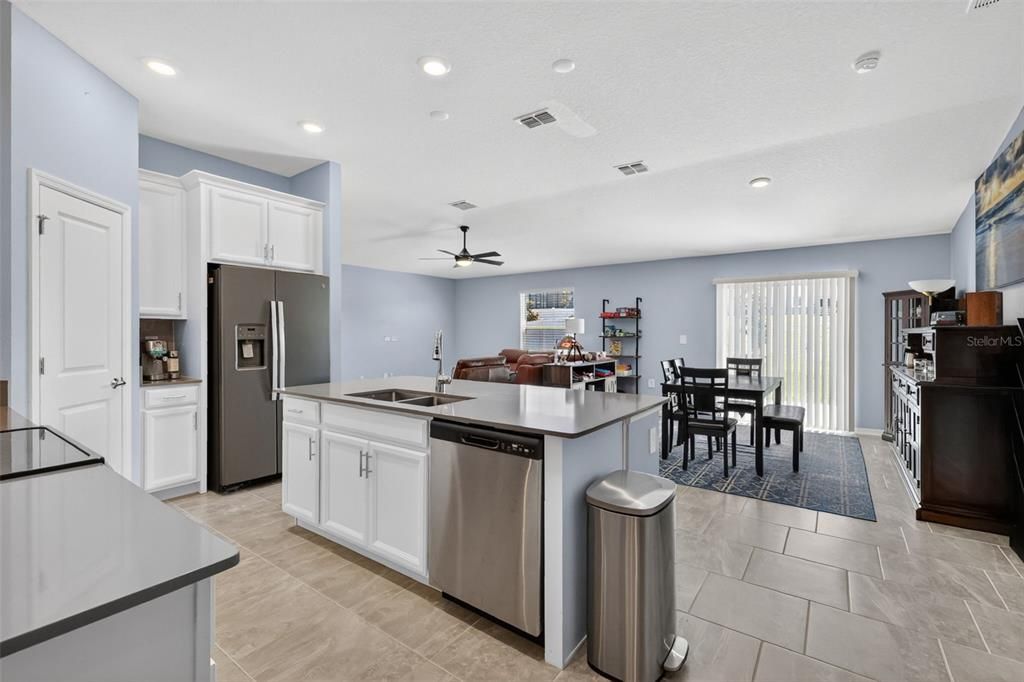 For Sale: $349,000 (3 beds, 2 baths, 1540 Square Feet)