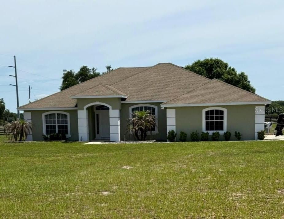 For Sale: $699,900 (3 beds, 2 baths, 2047 Square Feet)