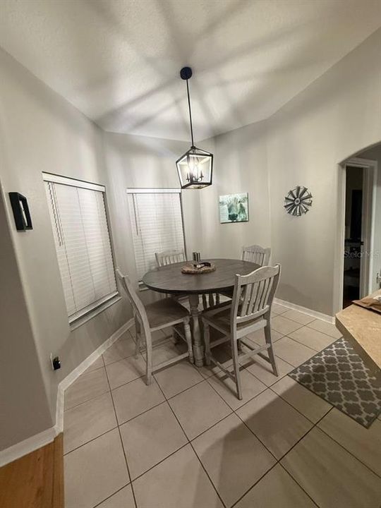 For Sale: $699,900 (3 beds, 2 baths, 2047 Square Feet)