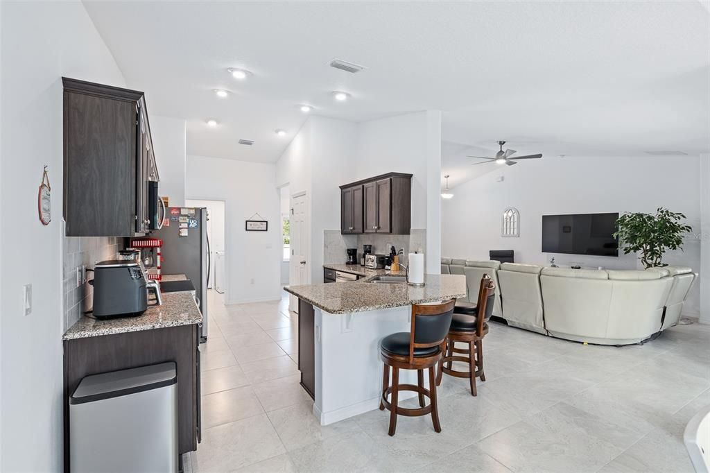 En Venta: $360,000 (3 camas, 2 baños, 1600 Pies cuadrados)