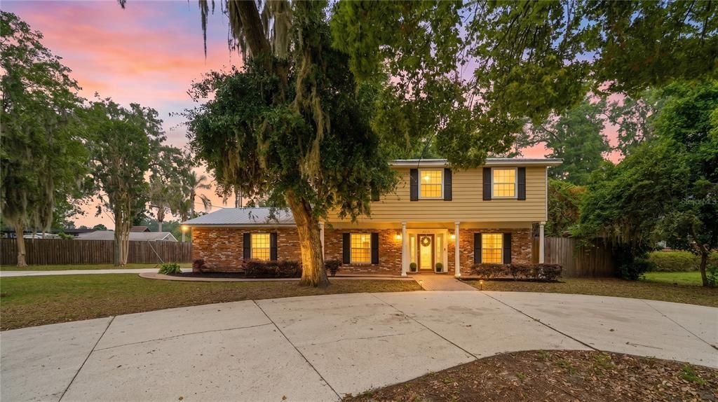 En Venta: $425,000 (4 camas, 3 baños, 2514 Pies cuadrados)
