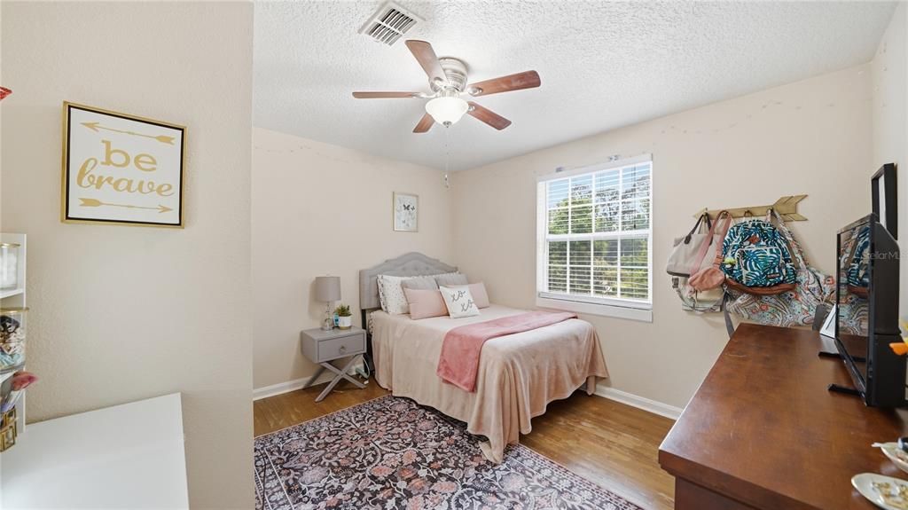 En Venta: $425,000 (4 camas, 3 baños, 2514 Pies cuadrados)