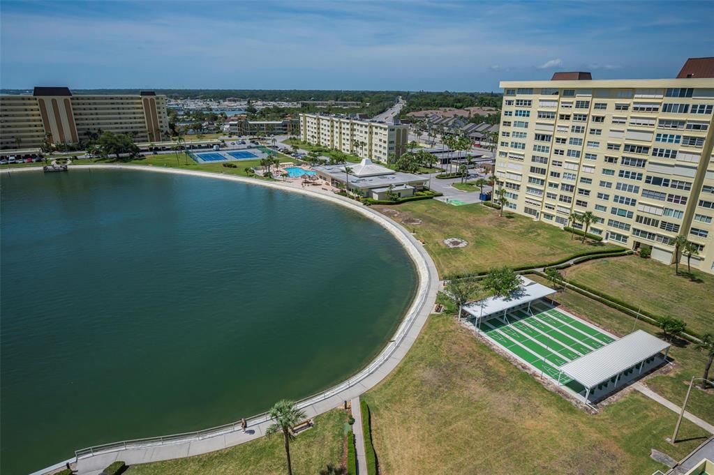 For Sale: $220,000 (1 beds, 1 baths, 815 Square Feet)