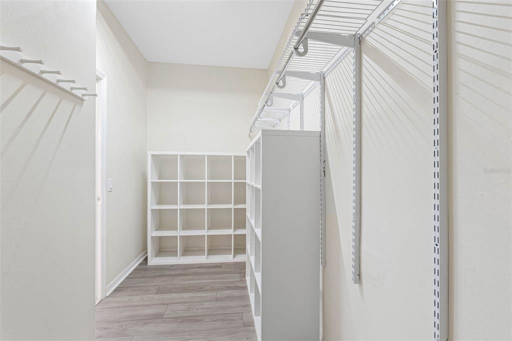 На продажу: $698,900 (4 спален, 3 ванн, 3200 Квадратных фут)