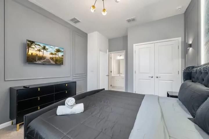 For Sale: $1,600,000 (15 beds, 15 baths, 6249 Square Feet)