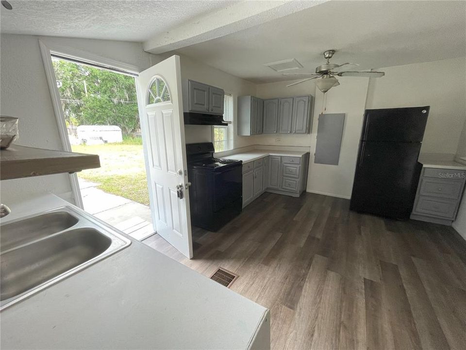 En Renta: $1,800 (2 camas, 2 baños, 768 Pies cuadrados)