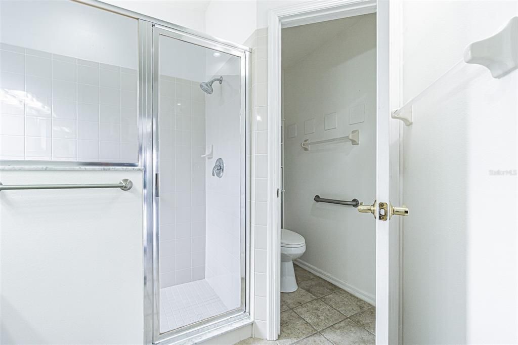 En Venta: $299,900 (2 camas, 2 baños, 1489 Pies cuadrados)