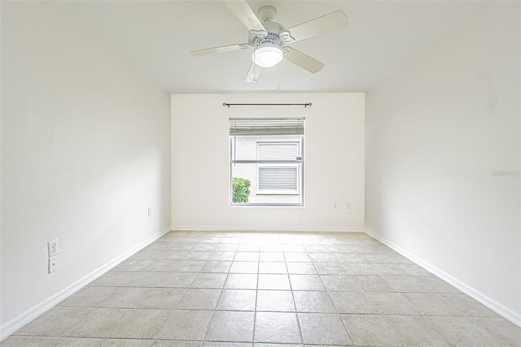 En Venta: $299,900 (2 camas, 2 baños, 1489 Pies cuadrados)