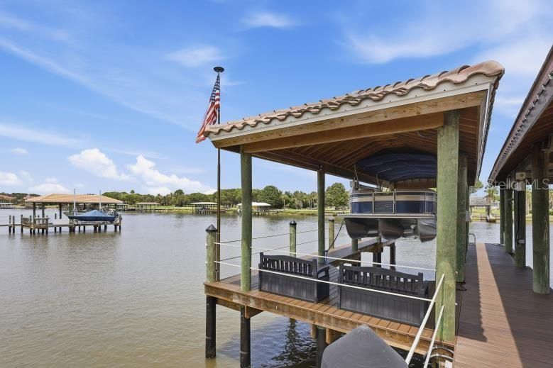For Sale: $2,000,000 (4 beds, 3 baths, 3006 Square Feet)