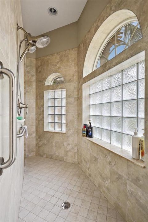 For Sale: $2,000,000 (4 beds, 3 baths, 3006 Square Feet)