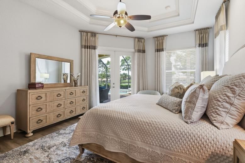 For Sale: $2,000,000 (4 beds, 3 baths, 3006 Square Feet)