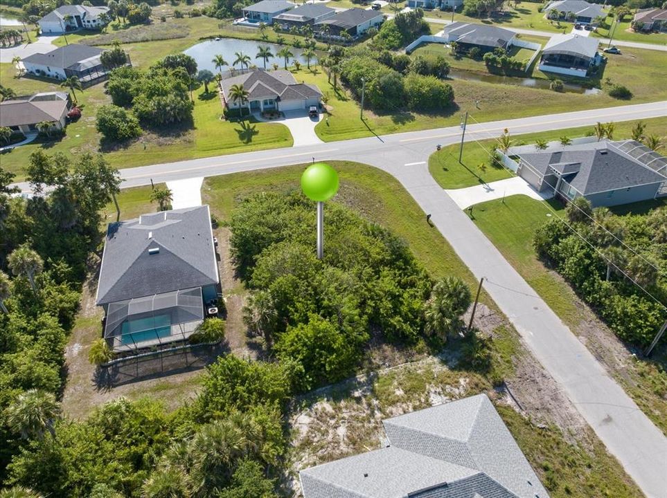 На продажу: $22,000 (0.23 acres)