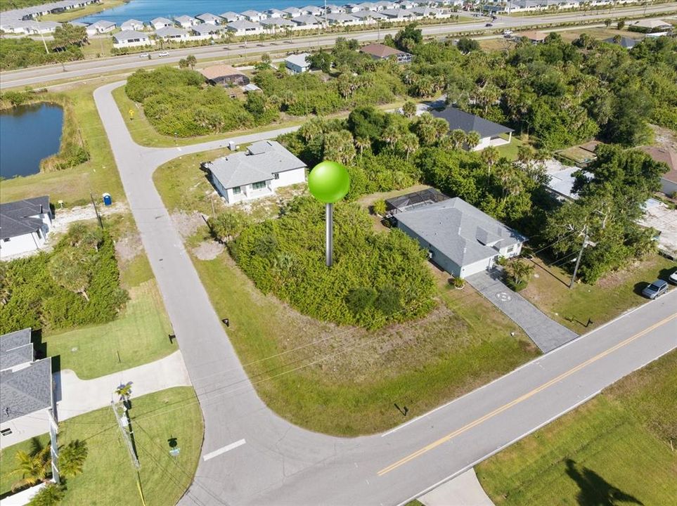 На продажу: $22,000 (0.23 acres)