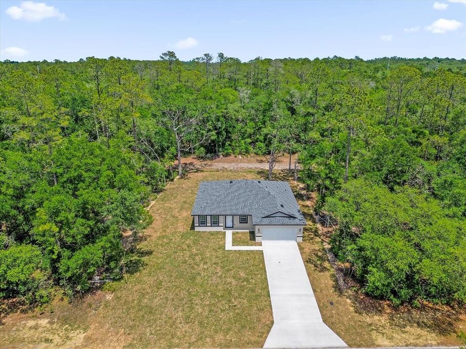 For Sale: $308,000 (4 beds, 3 baths, 1827 Square Feet)