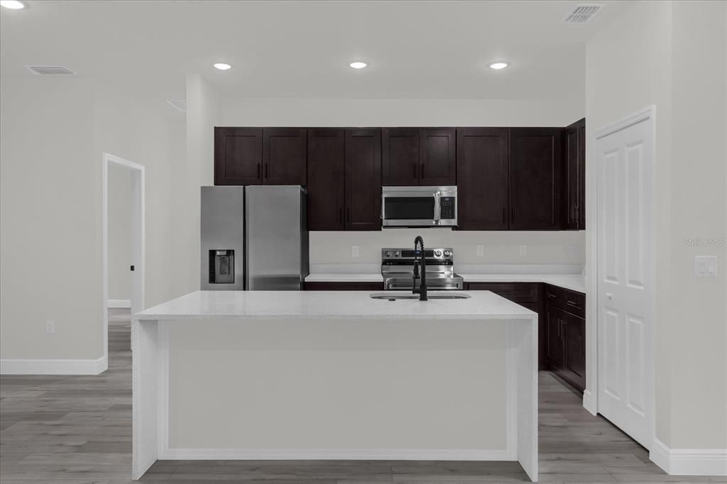 For Sale: $308,000 (4 beds, 3 baths, 1827 Square Feet)