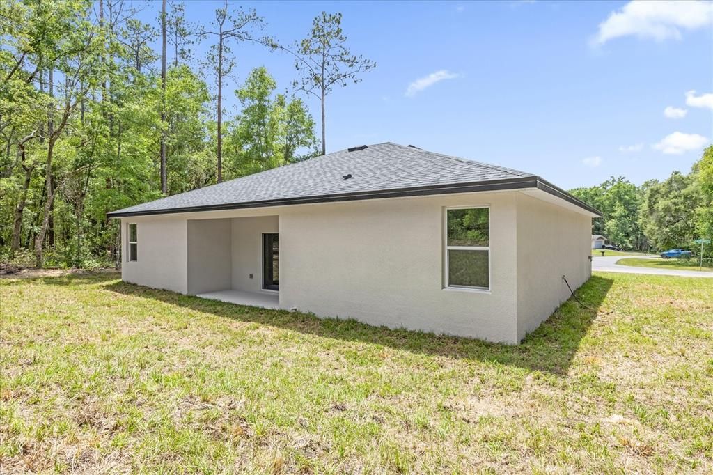 For Sale: $308,000 (4 beds, 3 baths, 1827 Square Feet)