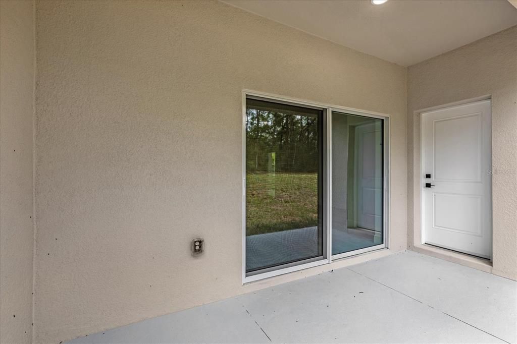 For Sale: $308,000 (4 beds, 3 baths, 1827 Square Feet)