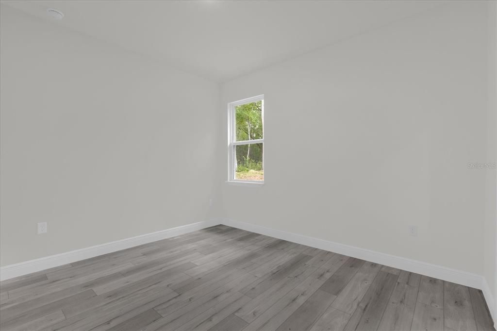 For Sale: $308,000 (4 beds, 3 baths, 1827 Square Feet)
