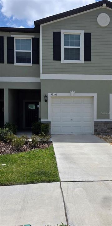 For Rent: $2,200 (3 beds, 2 baths, 1634 Square Feet)