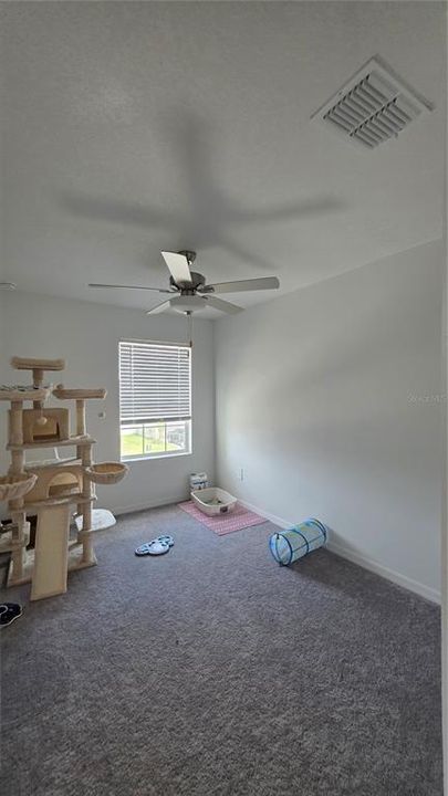 For Rent: $2,200 (3 beds, 2 baths, 1634 Square Feet)