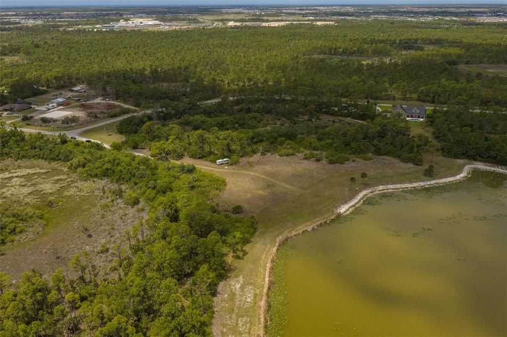 На продажу: $599,000 (4.21 acres)