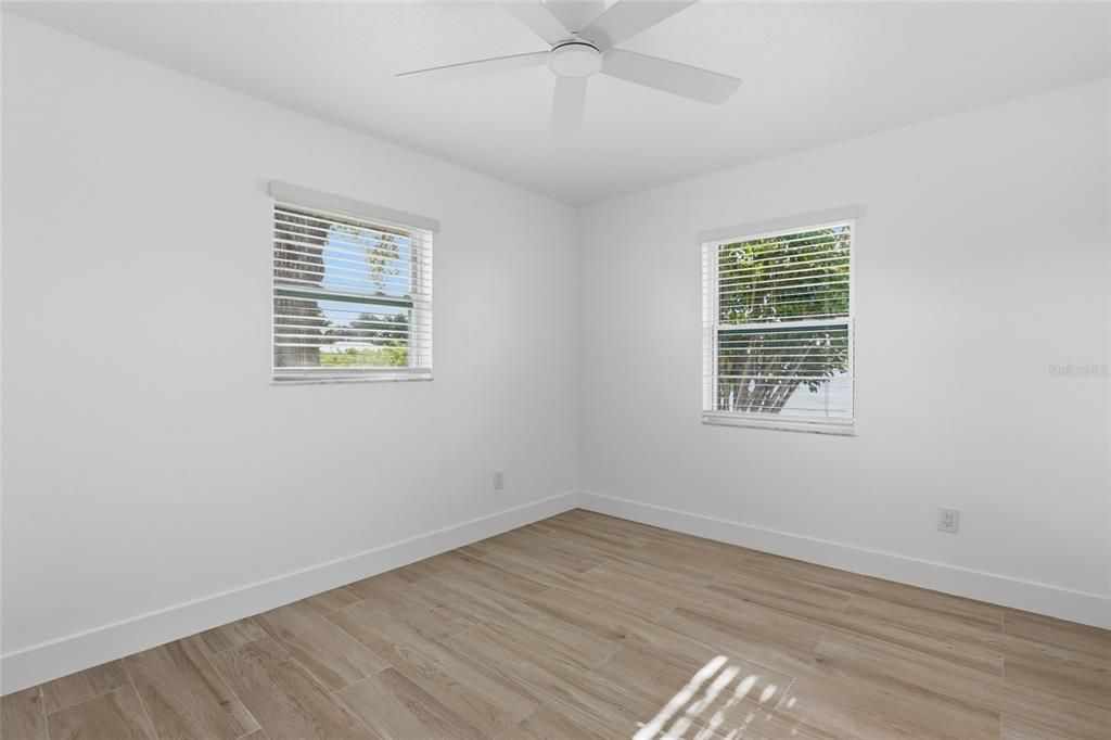 For Sale: $429,900 (3 beds, 2 baths, 1663 Square Feet)