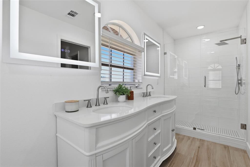 For Sale: $429,900 (3 beds, 2 baths, 1663 Square Feet)