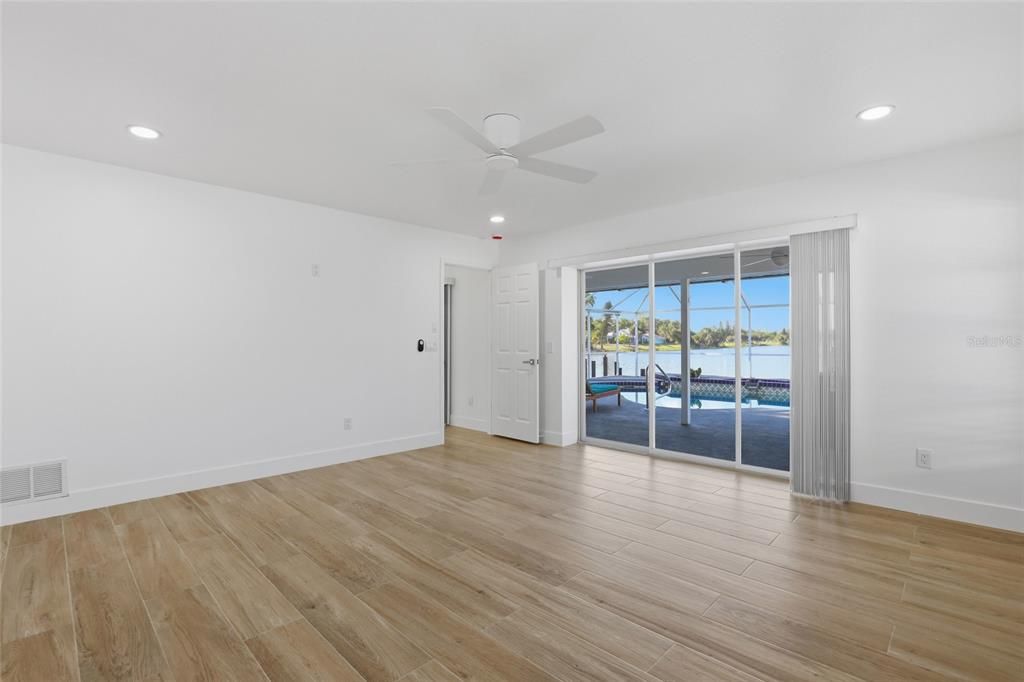 For Sale: $429,900 (3 beds, 2 baths, 1663 Square Feet)