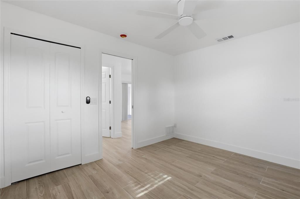 For Sale: $429,900 (3 beds, 2 baths, 1663 Square Feet)
