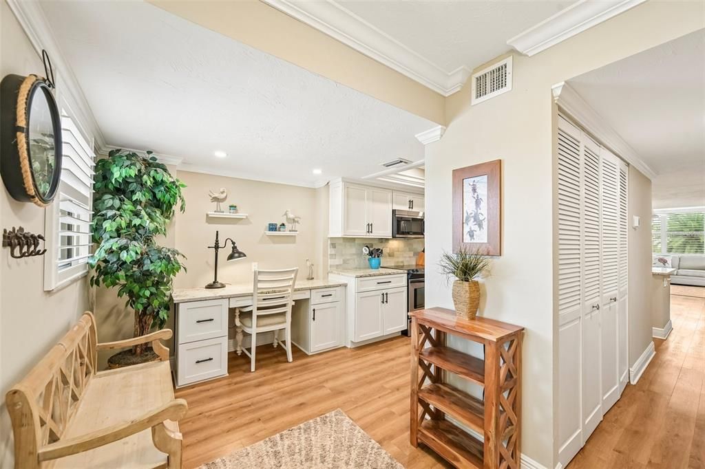 For Sale: $1,175,000 (2 beds, 2 baths, 1361 Square Feet)