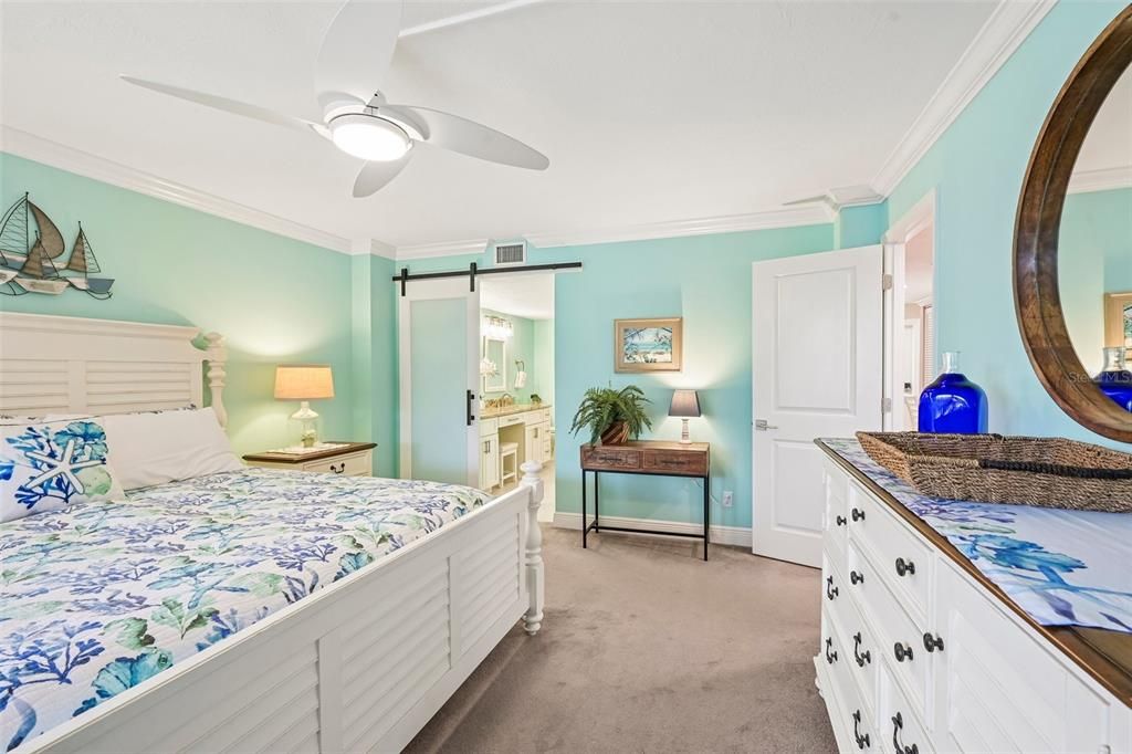 For Sale: $1,175,000 (2 beds, 2 baths, 1361 Square Feet)
