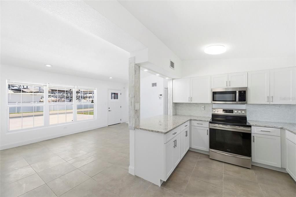 На продажу: $499,000 (3 спален, 2 ванн, 1580 Квадратных фут)