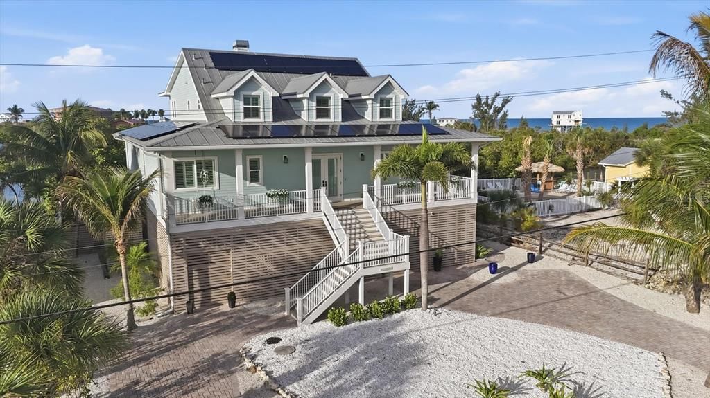 For Sale: $2,195,000 (3 beds, 3 baths, 3465 Square Feet)