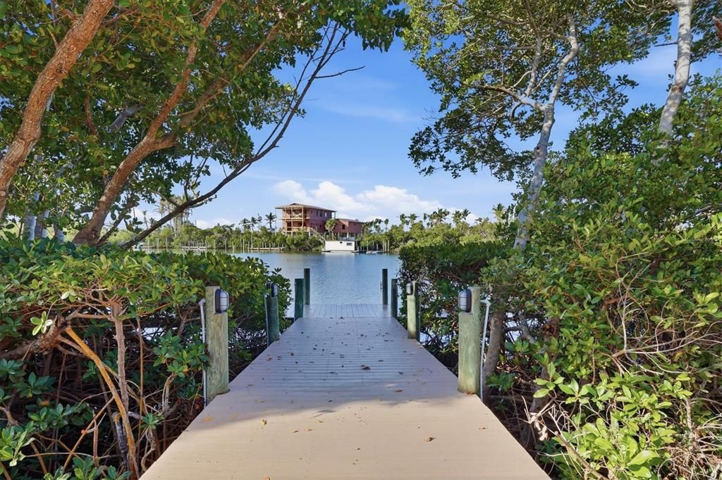 For Sale: $2,195,000 (3 beds, 3 baths, 3465 Square Feet)