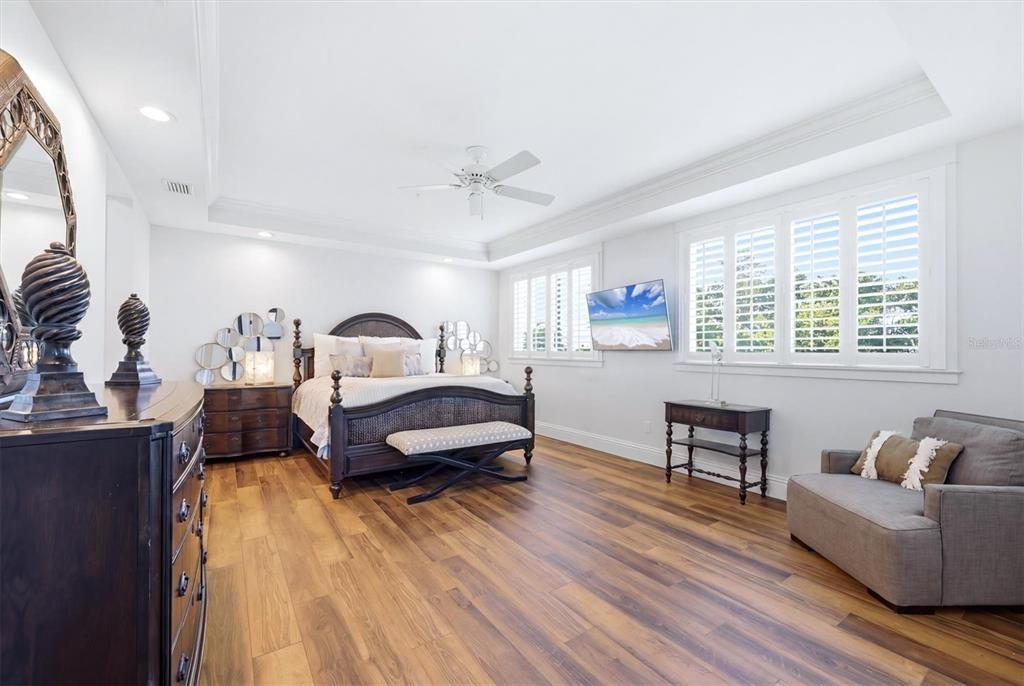 For Sale: $2,195,000 (3 beds, 3 baths, 3465 Square Feet)