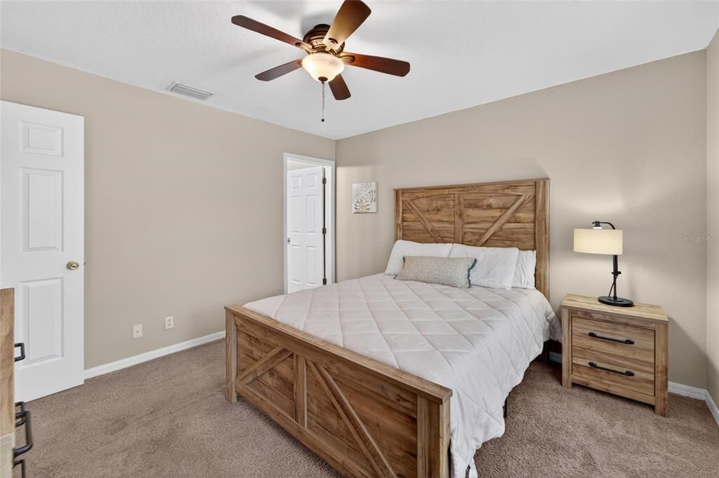 For Sale: $196,500 (3 beds, 2 baths, 1408 Square Feet)