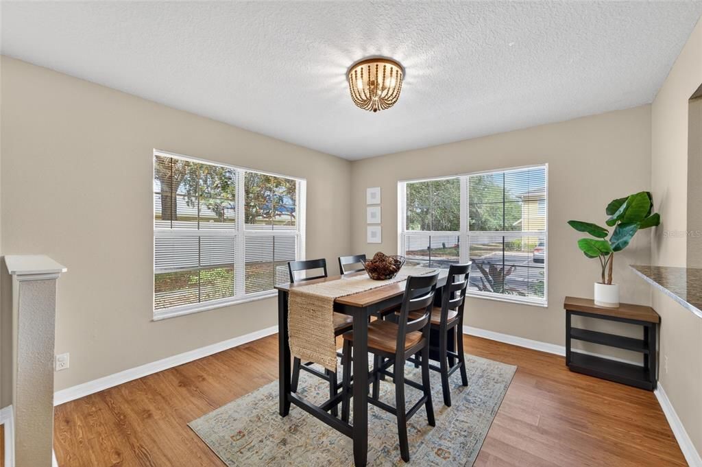 For Sale: $196,500 (3 beds, 2 baths, 1408 Square Feet)
